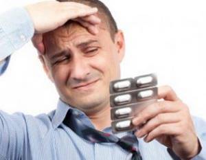 Какие симптомы проявляются при головной боли от остеохондроза?