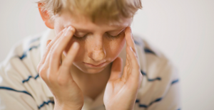 Причины и симптомы мигрени у детей